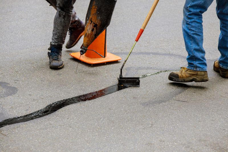 Asphalt Crack Filling Service