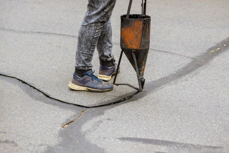 Asphalt Crack Filling Service