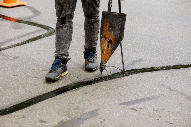 Asphalt Crack Filling Service detail